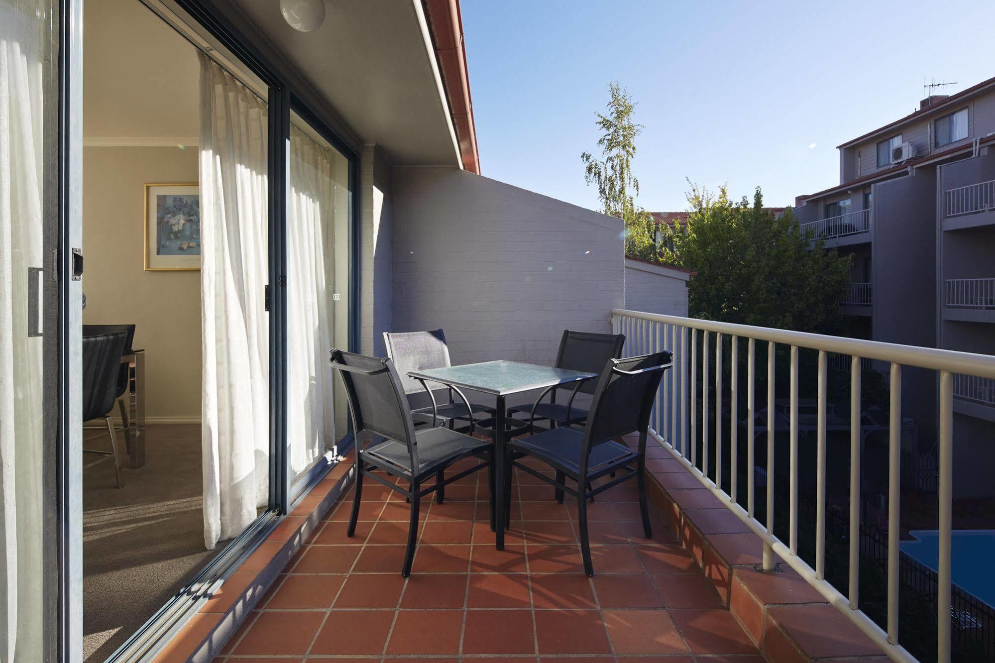 Pinnacle Apartments Camberra Exterior foto