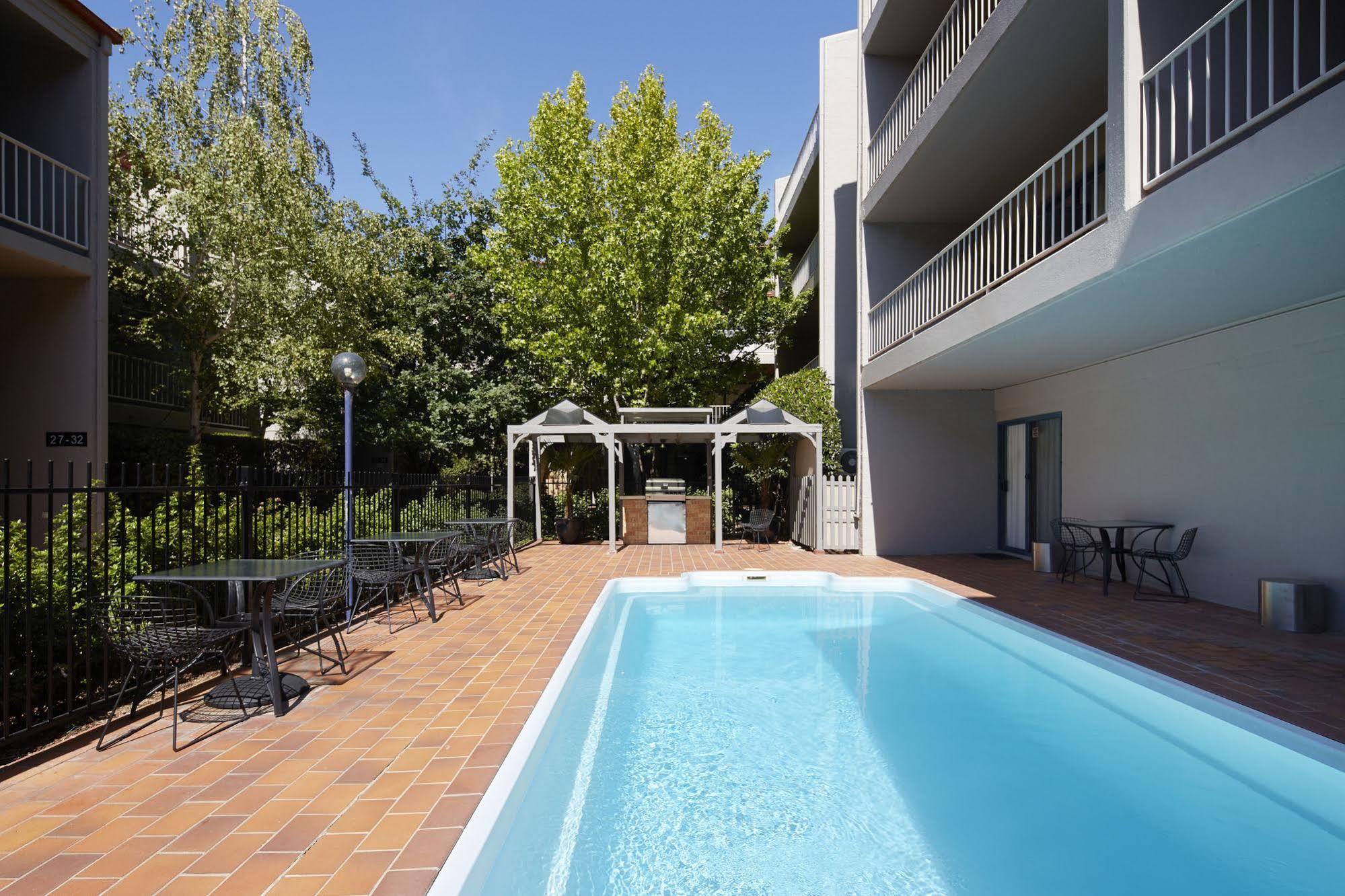 Pinnacle Apartments Camberra Exterior foto